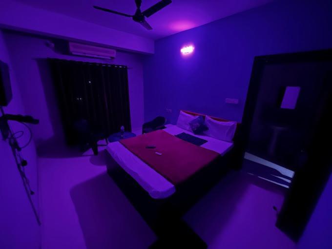 Hotel Crystal Cottage 부바네스 외부 사진